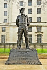Bernard_Montgomery_Statue,_Whitehall,_London