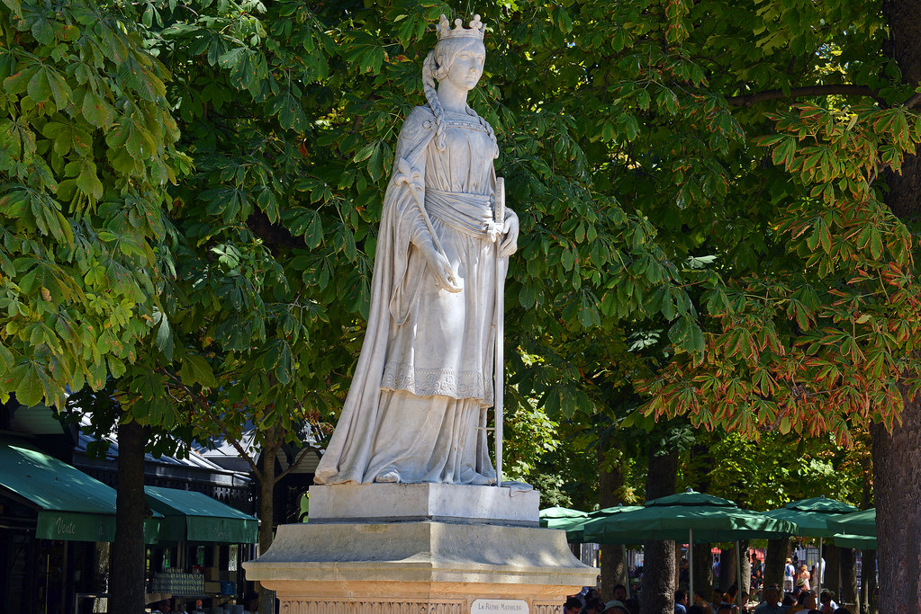 Read more about the article A Feast Fit For A Queen